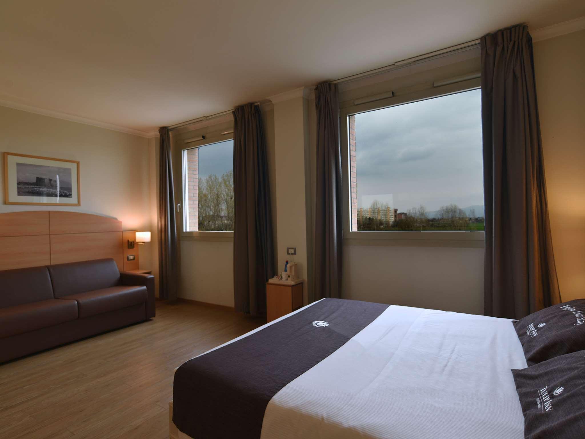 Tulip Inn Turin West Rivoli Exterior foto